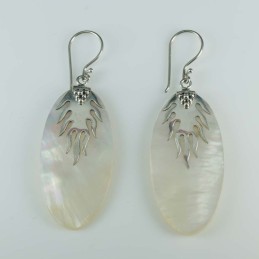 Earring Oval MOP Shell