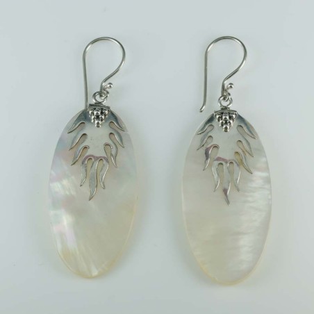 Earring Oval MOP Shell