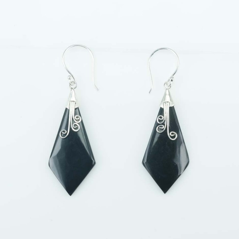 Earring Lanz. Black Resin