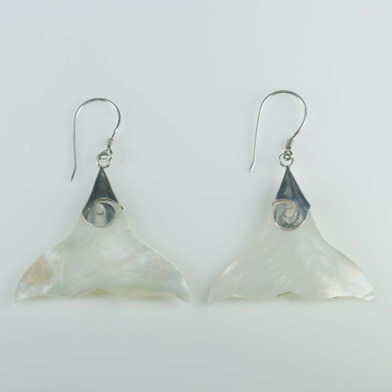 Earring Whale Tail MOP Shell