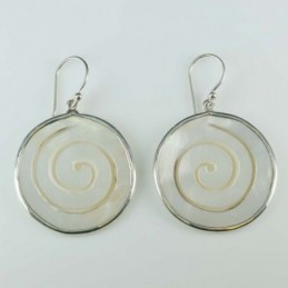 Earring Round MOP Shell