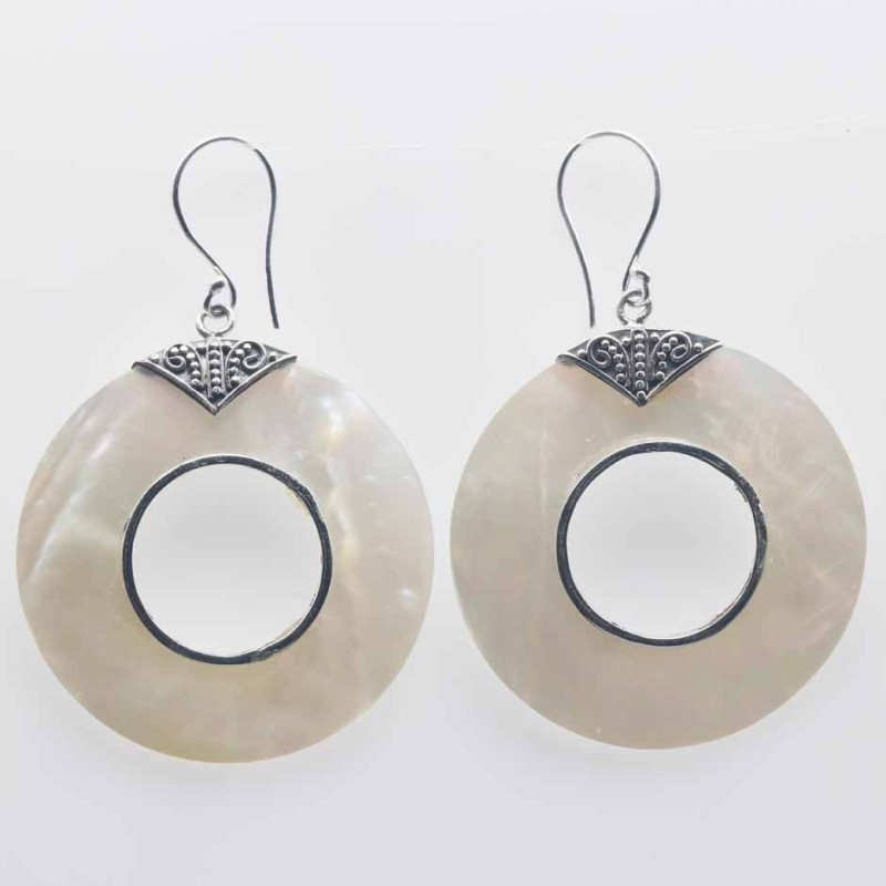 Earring Round 30mm. Mother Of Pearl