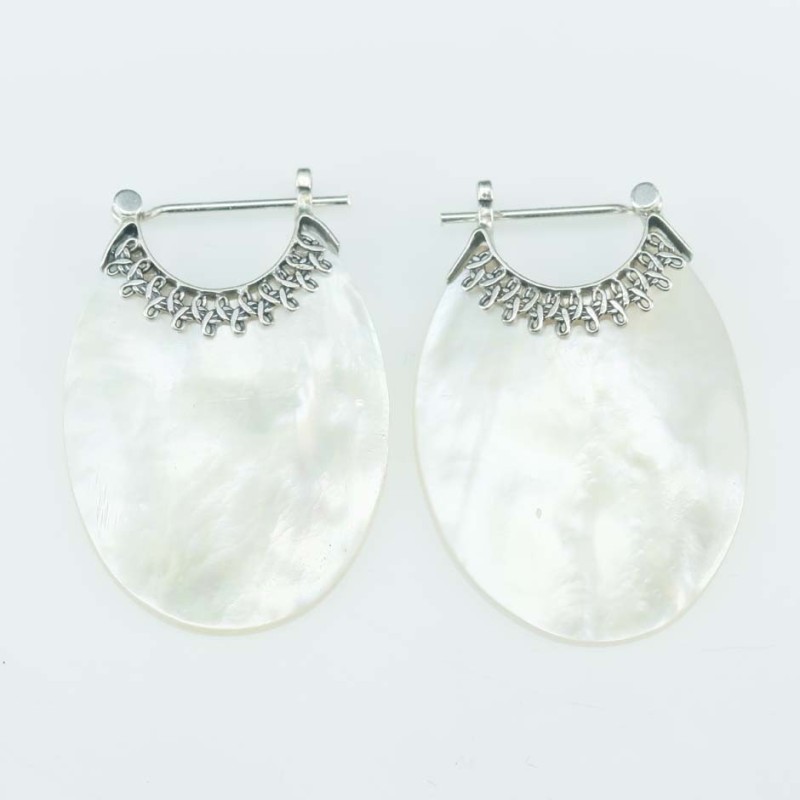 Earring Oval hand 21x39mm. Mother Of Pearl