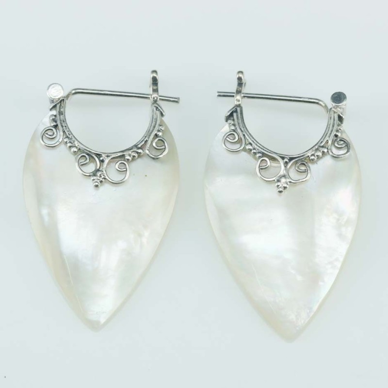 Earring Rhombus hand 17x31mm. Mother Of Pearl