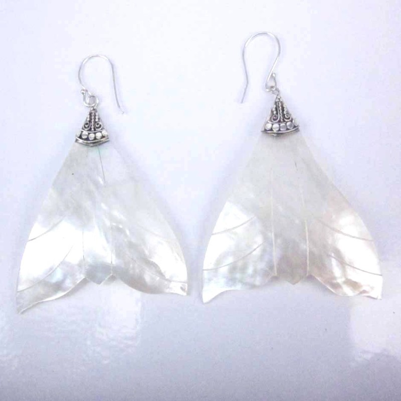 Earring Whale Tail MOP Shell