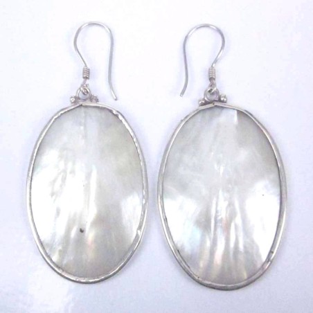 Earring Oval MOP Shell
