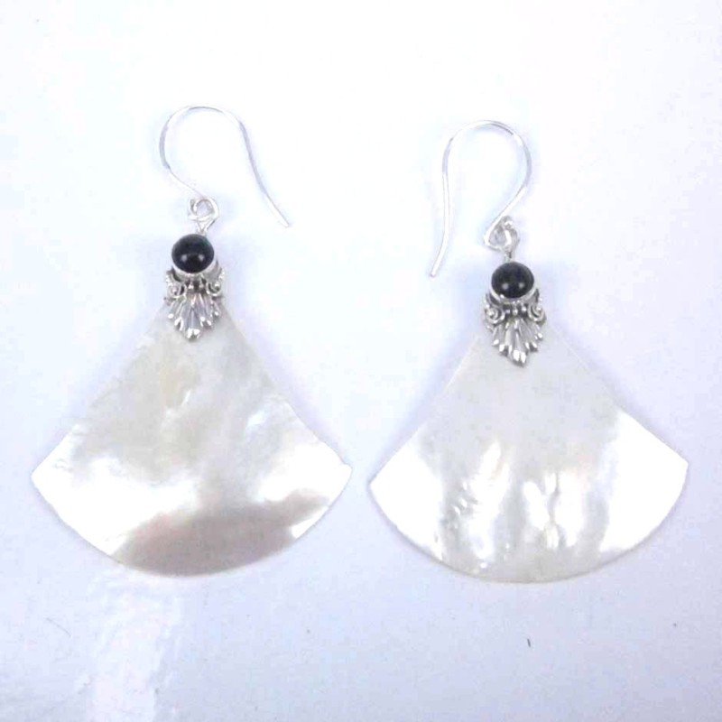 Earring Triangle MOP Shell