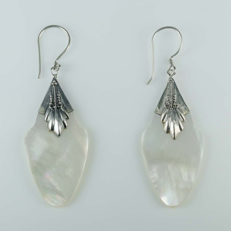 Earring Lanz. MOP Shell