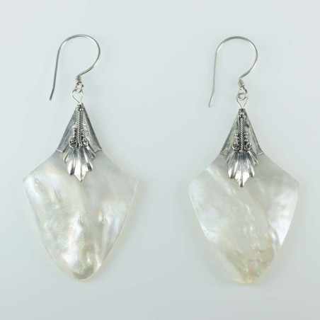 Earring Lanz. MOP Shell