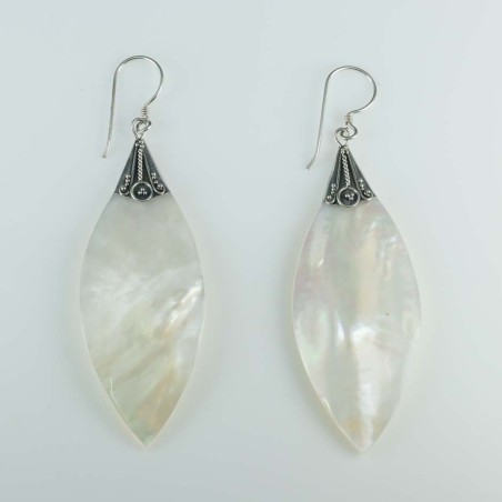 Earring Lanz. MOP Shell