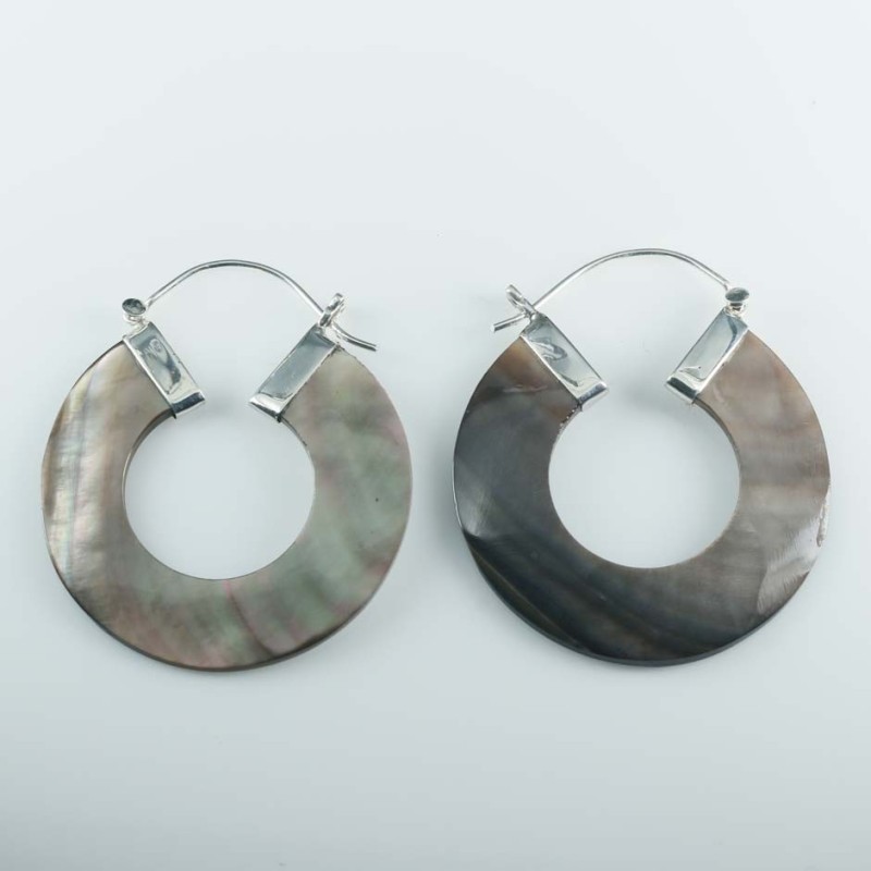 Earring Round Black MOP Shell