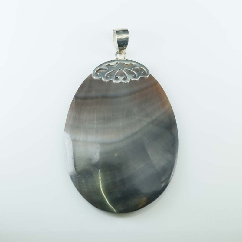 Pendant Oval Black MOP Shell