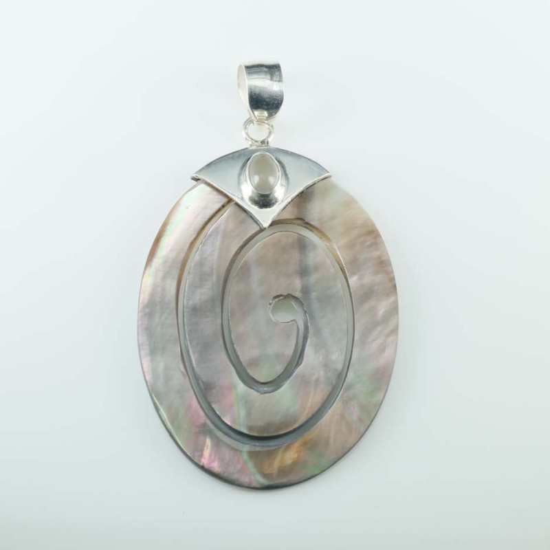 Pendant Oval Spiral 30x43mm.with 4x6mm. Black MOP