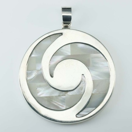 Pendant Round 36mm. Mother Of Pearl