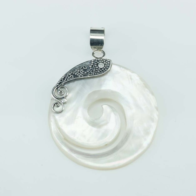 Pend Round Spirals 31mm. Mother Of Pearl