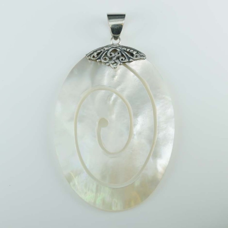 Pendant Oval MOP Shell