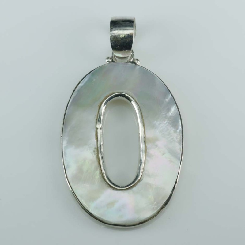 Pendant Oval MOP Shell