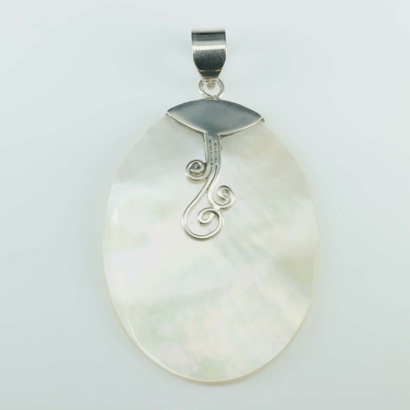 Pendant Oval MOP Shell