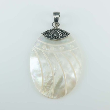 Pendant Oval MOP Shell