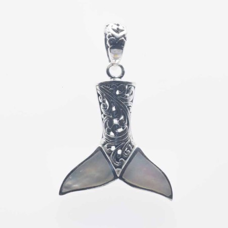 Pendant Whale Tail 21x25mm.  Mother Of Pearl