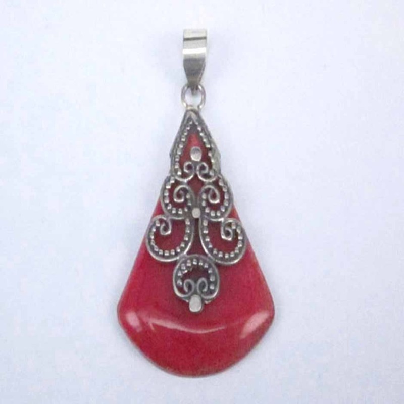 Pend Triangle Coral Pend Triangle Coral