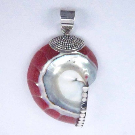 Pend. nautilus Red color