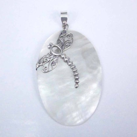 Pend. Oval MOP Shell