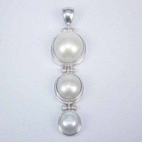 Pend. Round 3 Fresh Water Pearl White color