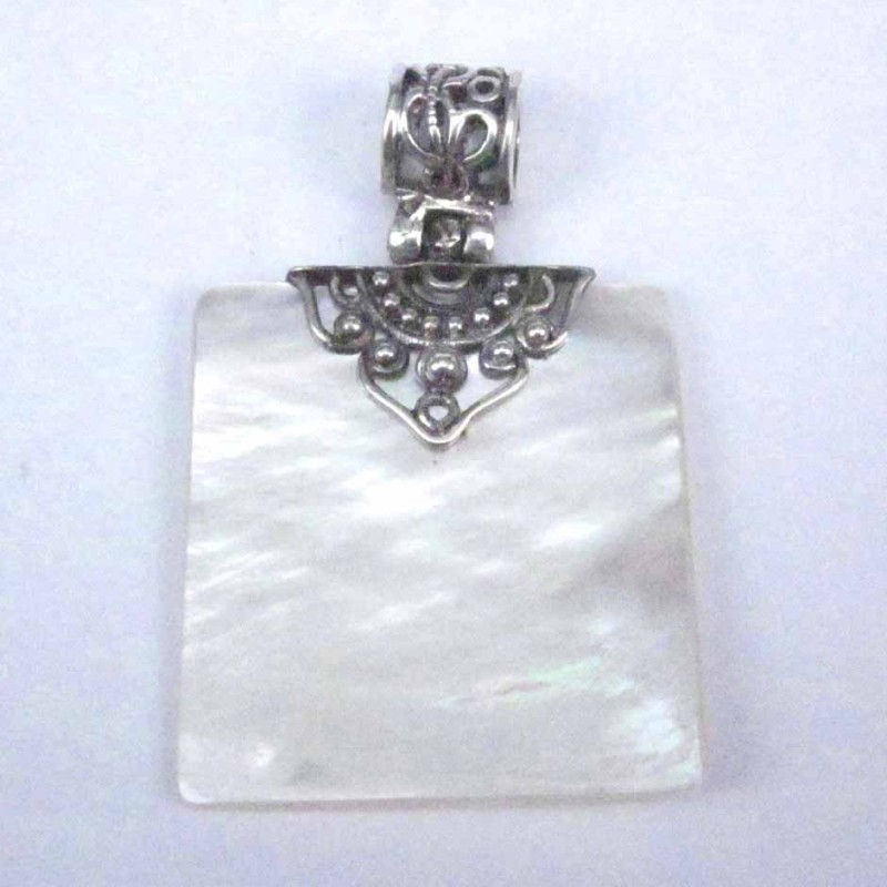 Pend. Square MOP Shell Pend. Square MOP Shell