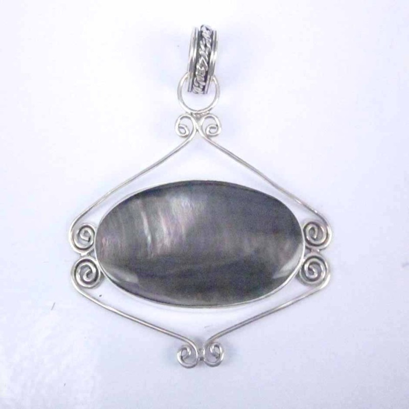 Pend. Oval Black MOP Shell Pend. Oval Black MOP Shell