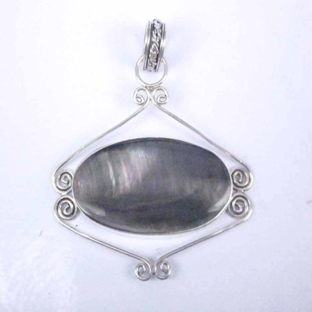 Pend. Oval Black MOP Shell
