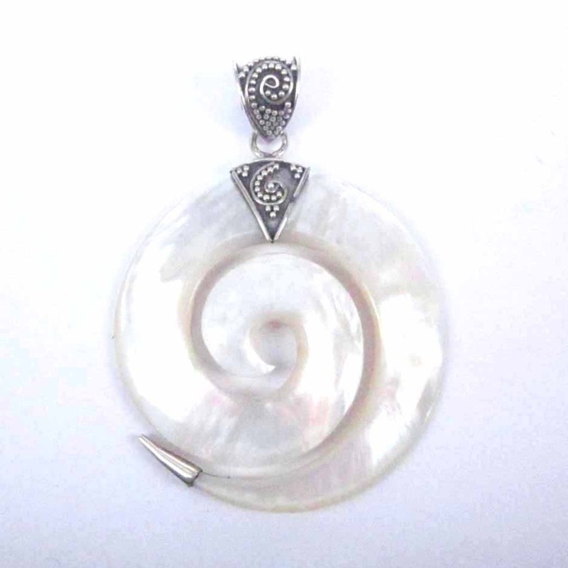 Pendant Round Spiral MOP Shell Pendant Round Spiral MOP Shell
