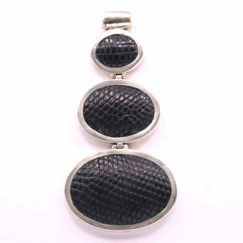 Pendant Oval Snake Skin