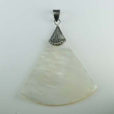 Pendant Triangle Spiral MOP Shell