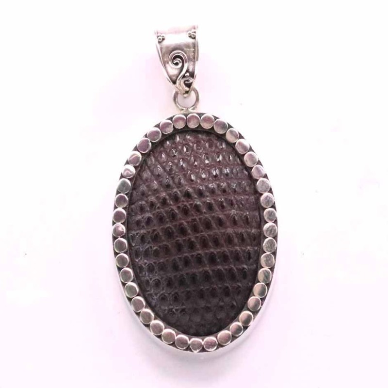 Pendant Oval Snake Skin