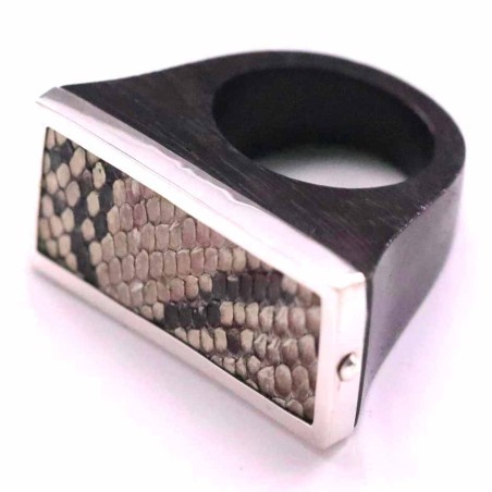 Ring Wood with Snake Skin