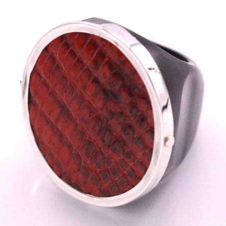 Ring Wood With Snake Skin