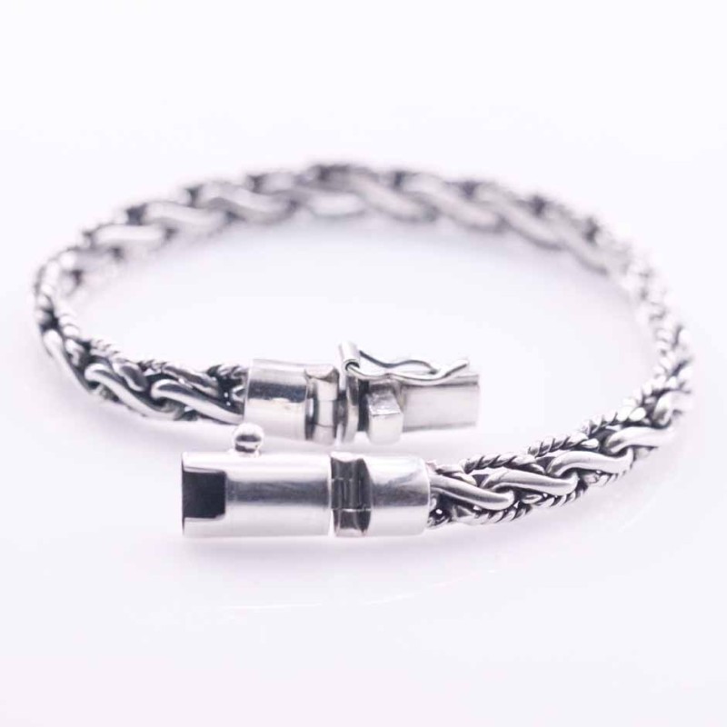 Bracelet 7.5mm. Bali Style Plain
