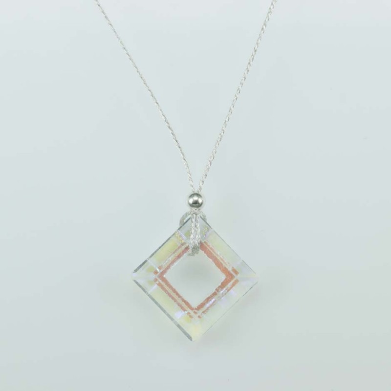 Necklace Square white color