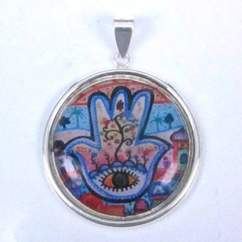 Pendant Round 28mm. Image Hand