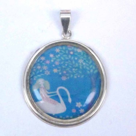 Pendant Round 28mm. Image Tree