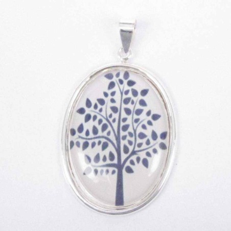 Pendant Oval 25x32mm. Image Tree